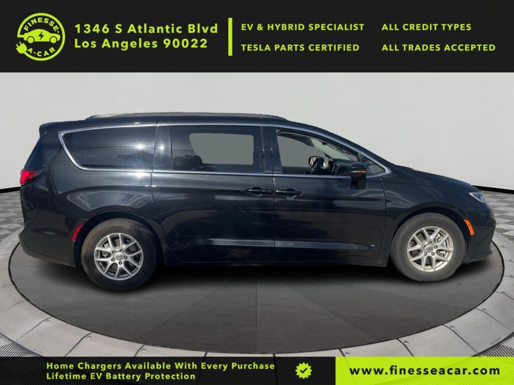 2022 Chrysler Pacifica Touring L