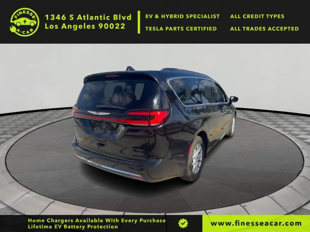 2022 Chrysler Pacifica Touring L