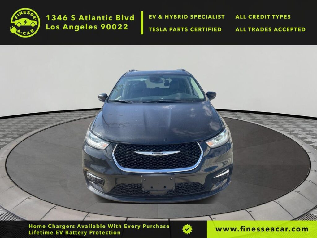 2022 Chrysler Pacifica Touring L