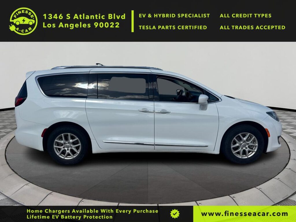 2020 Chrysler Pacifica Touring L