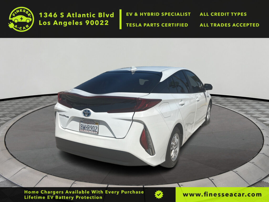 2021 Toyota Prius Prime LE