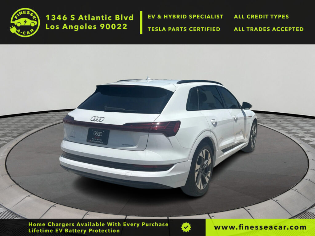 2021 Audi e-tron Premium quattro