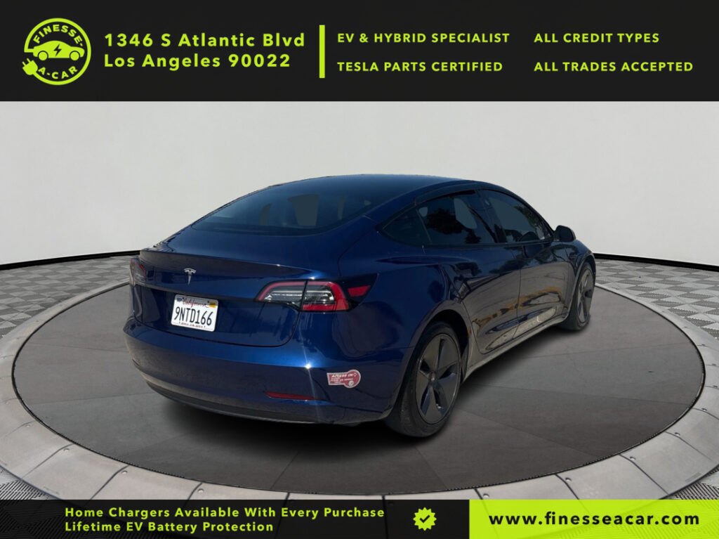 2023 TESLA Model 3