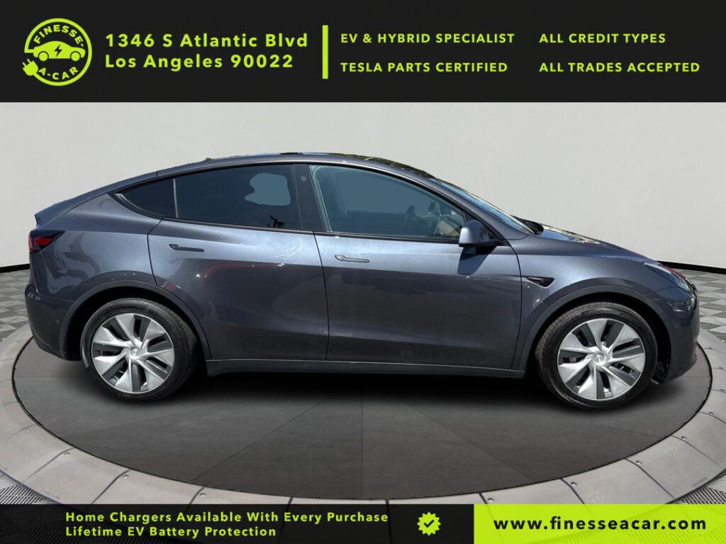 2022 Tesla Model Y Long Range Dual Motor All-Wheel Drive