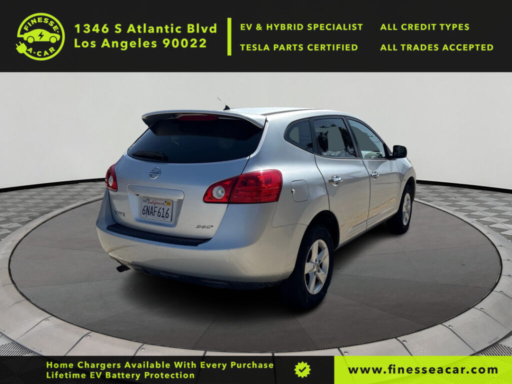 2010 NISSAN Rogue