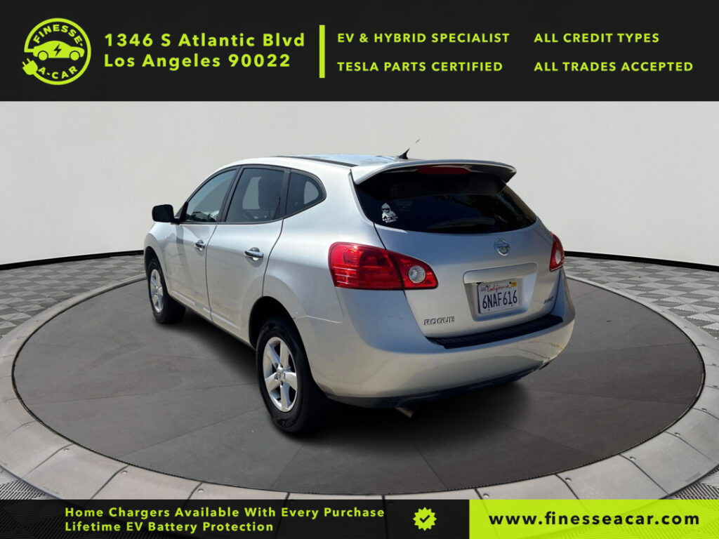 2010 NISSAN Rogue